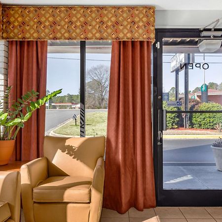 Econo Lodge Creedmoor Exterior photo