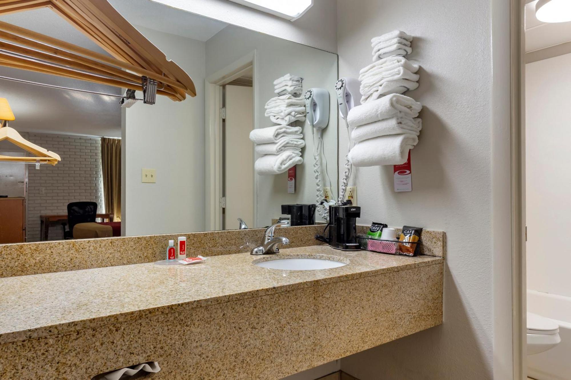 Econo Lodge Creedmoor Room photo